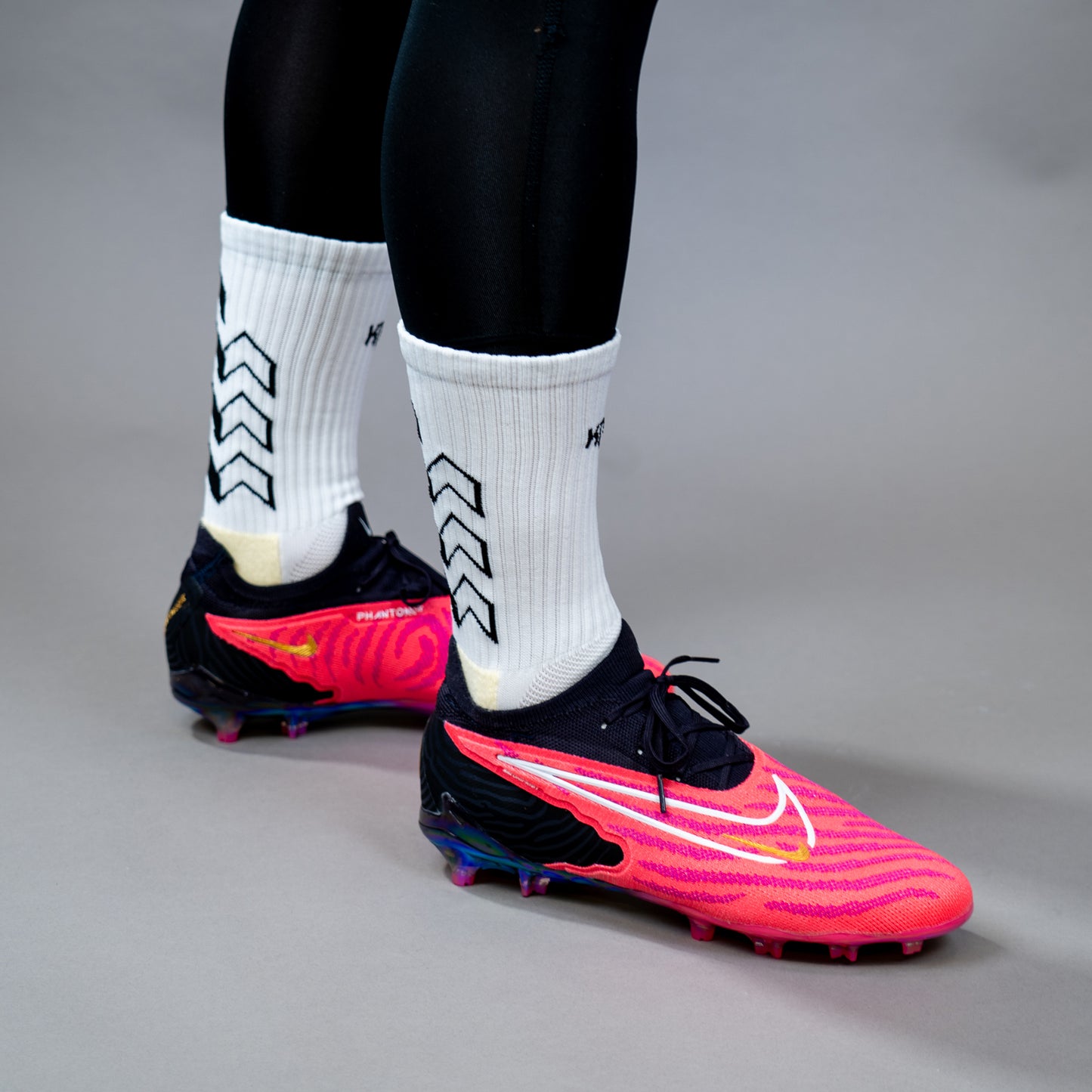 Grip Socks, Gain The Edge Socks, Socks with Grips on the bottom, Football, Athletic, Soccer, Mens Grip Socks, White, Kit on Demand, Anti Slip Socks, Non Slip Grip Socks, Cheap Grip Socks, Socks with rubber grips, Football Boots, Red Boots, Phantom, Firm Ground